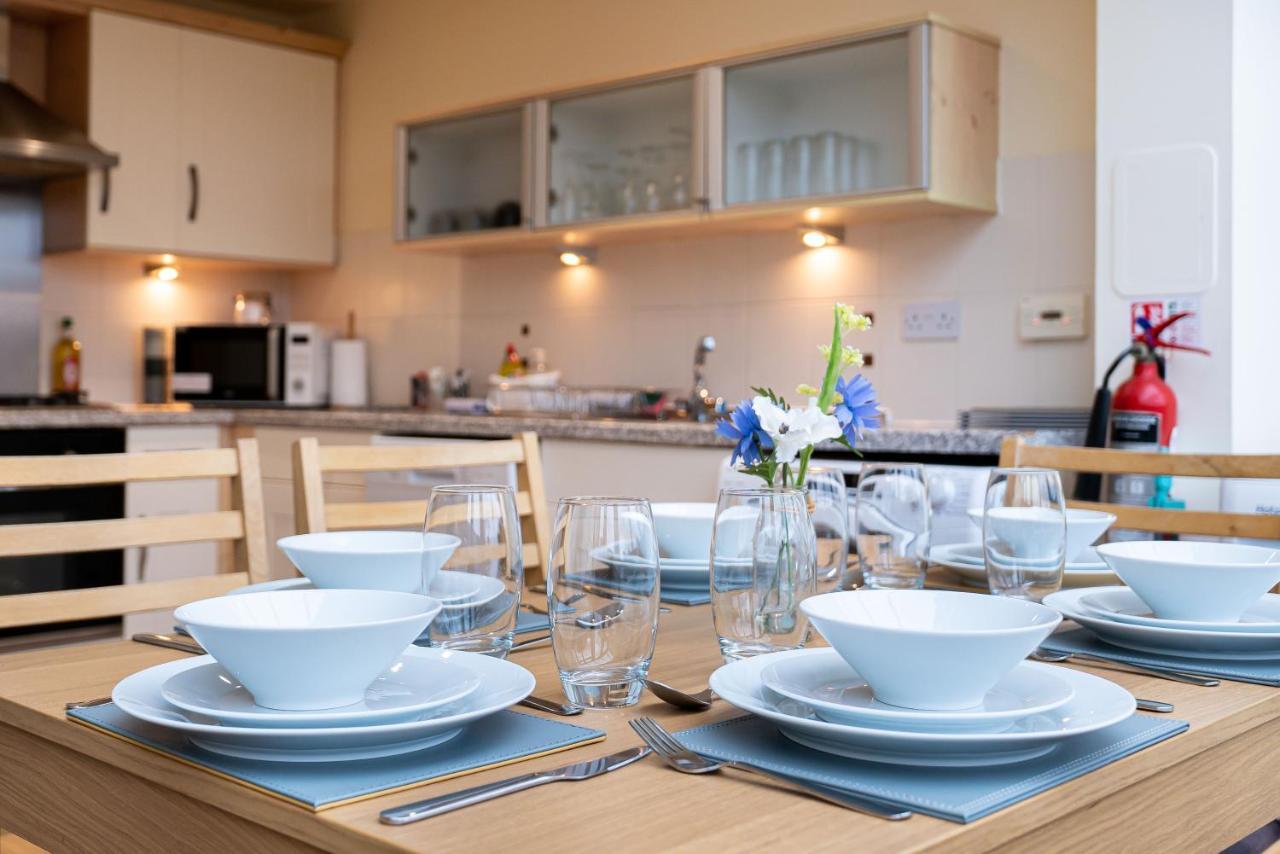 4 Bedroom Townhouse In Stirling Eksteriør billede