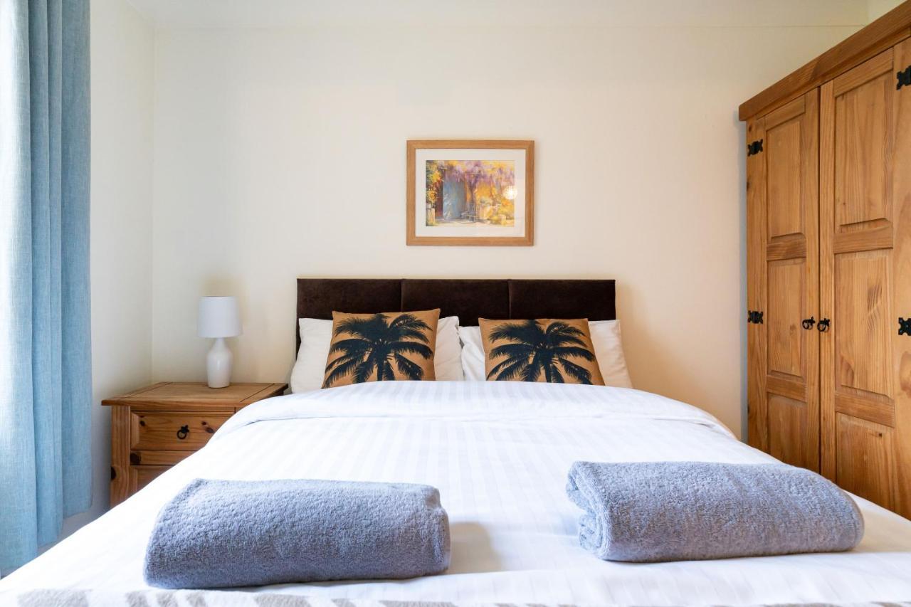 4 Bedroom Townhouse In Stirling Eksteriør billede