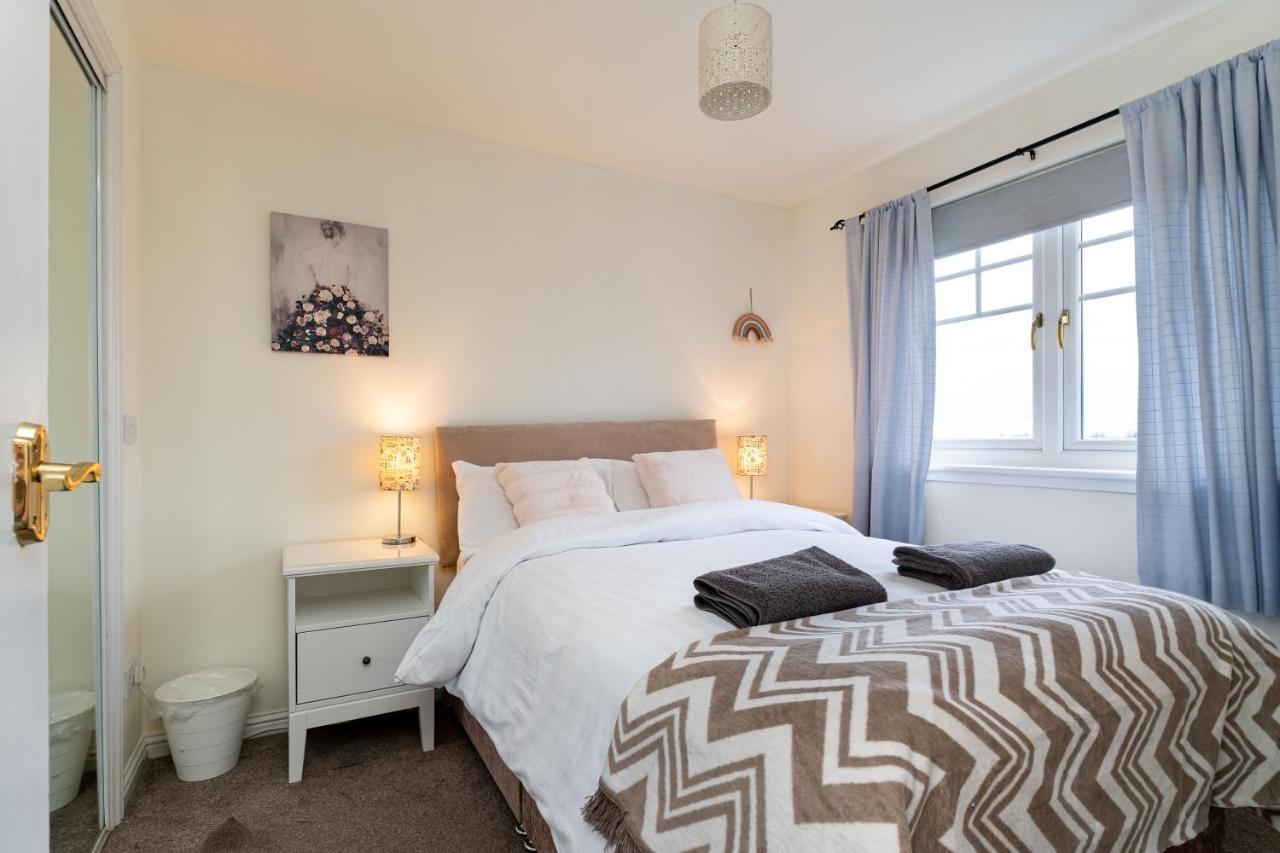 4 Bedroom Townhouse In Stirling Eksteriør billede