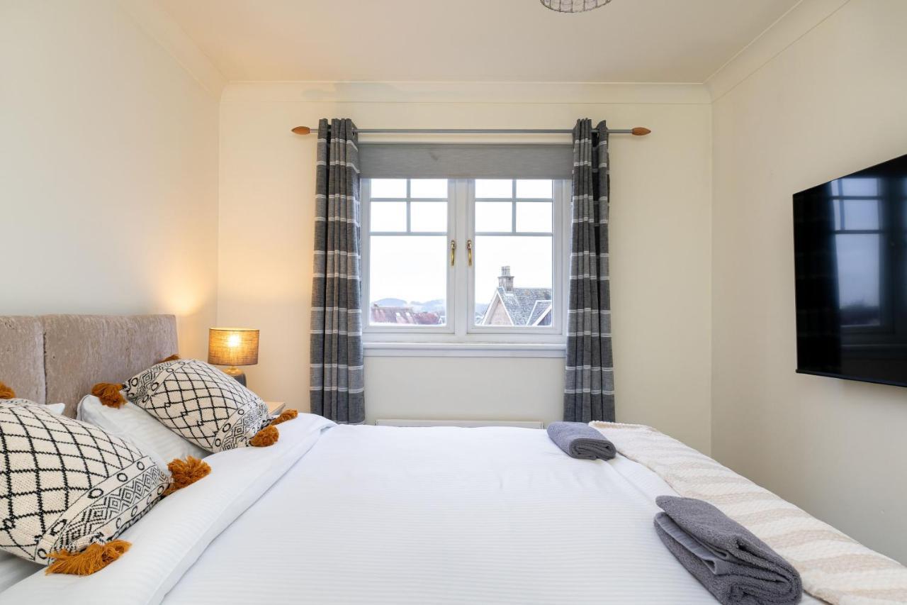 4 Bedroom Townhouse In Stirling Eksteriør billede