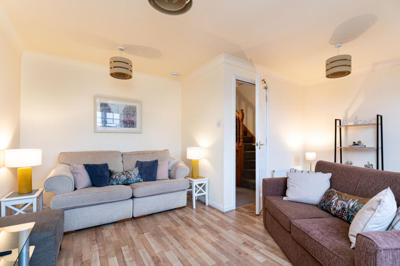 4 Bedroom Townhouse In Stirling Eksteriør billede