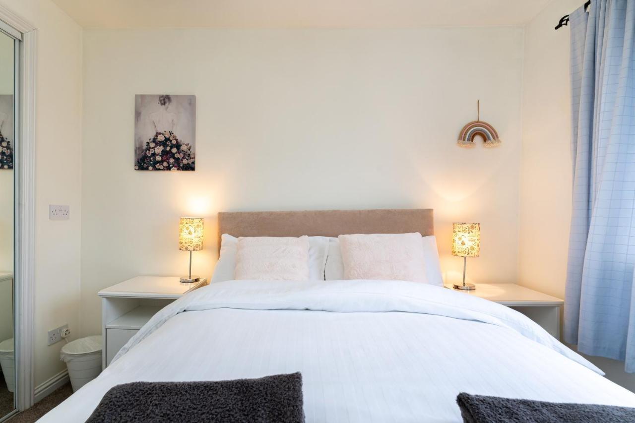 4 Bedroom Townhouse In Stirling Eksteriør billede